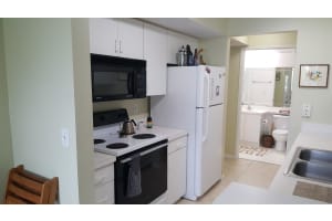 284 Village Blvd, Tequesta, FL 33469, Sold 11/02/21