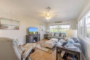 717 US-1, Jupiter, FL 33477, Sold 01/14/22