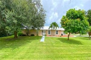 1406 2nd St, Vero Beach, FL 32962, Sold 11/01/21