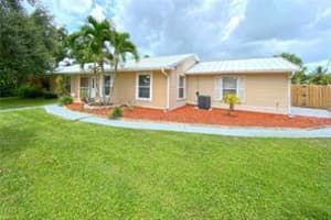 1406 2nd St, Vero Beach, FL 32962, Sold 11/01/21