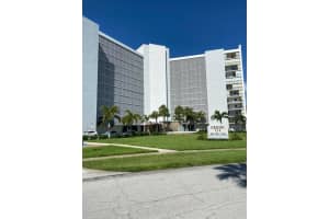 336 Golfview Rd, North Palm Beach, FL 33408, Sold 01/04/22