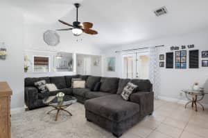 125 20th Ave SW, Vero Beach, FL 32962, Sold 10/22/21