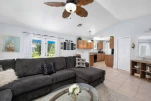 125 20th Ave SW, Vero Beach, FL 32962, Sold 10/22/21