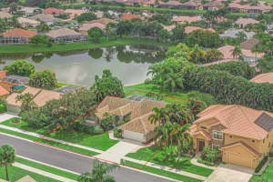 1302 SW Maplewood Dr, Port St. Lucie, FL 34986, Sold 11/22/21