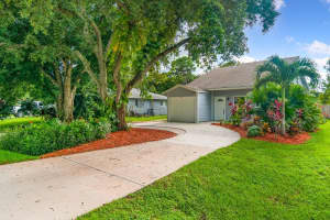 MLS# R10745128, Vero Beach, Florida 32968