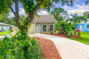 MLS# R10745128, Vero Beach, Florida 32968