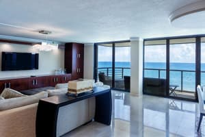 250 S Ocean Blvd #2b, Boca Raton, FL 33432, Sold 12/06/21