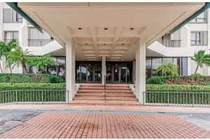 5600 N Flagler Dr, West Palm Beach, FL 33407, Sold 10/08/21