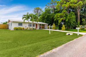 2360 SE Madison St, Stuart, FL 34997, Sold 10/28/21