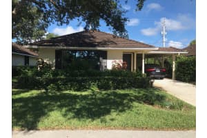 11335 12 Oaks Way, North Palm Beach, FL 33408, Sold 11/01/21