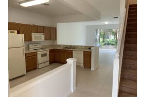 1055 Woodfield Rd, Greenacres, FL 33415, Sold 01/05/22