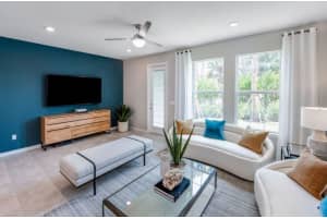 Lake Worth, FL 33467, Sold 12/27/21