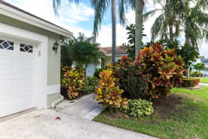 7548 Mansfield Hollow Rd, Delray Beach, FL 33446, Sold 10/13/21