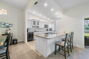 732 Lago Rd, Delray Beach, FL 33445, Sold 11/30/21