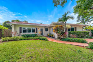 3240 Fiesta Way, Pompano Beach, FL 33062, Sold 11/04/21