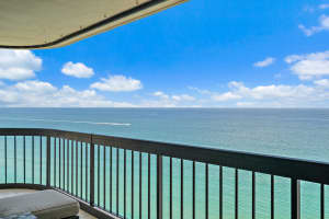 5380 N Ocean Dr, Singer Island, FL 33404, Sold 10/28/21