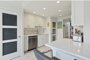 2200 S Ocean Blvd, Delray Beach, FL 33483, Sold 11/17/21