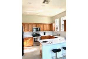 990 Millbrae Ct, West Palm Beach, FL 33401, Sold 11/19/21