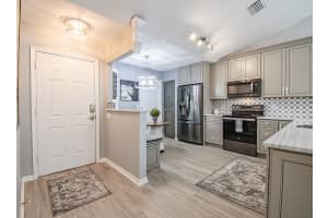 523 6th St, Vero Beach, FL 32962, Sold 11/04/21