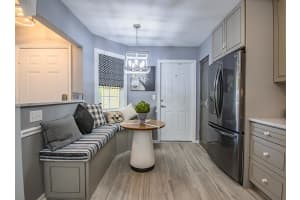 523 6th St, Vero Beach, FL 32962, Sold 11/04/21