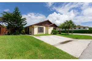5245 Robbie Ct, West Palm Beach, FL 33415, Sold 01/18/22