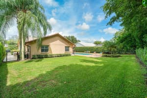 2524 NW 38th St, Boca Raton, FL 33434, Sold 11/10/21