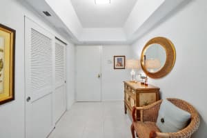 3300 S Ocean Blvd #401n, Palm Beach, FL 33480, Sold 02/07/22