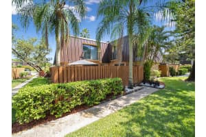 5804 SE Windsong Ln, Stuart, FL 34997, Sold 10/29/21