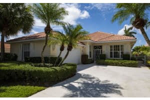 538 E Tall Oaks Dr, Palm Beach Gardens, FL 33410, Sold 11/05/21