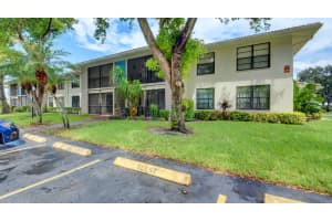 9815 Pineapple Tree Dr, Boynton Beach, FL 33436, Sold 10/29/21