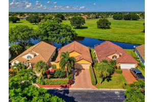 2714 Linkside Dr, Wellington, FL 33414, Sold 11/05/21