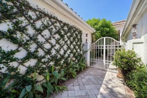 1134 Crystal Dr, Palm Beach Gardens, FL 33418, Sold 11/19/21