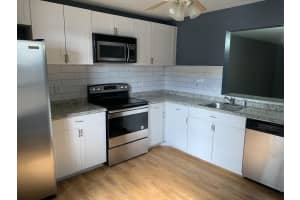 1507 Lakeview Dr E, Royal Palm Beach, FL 33411, Sold 01/14/22