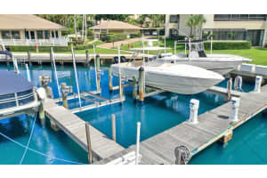 843 Oak Harbour Dr, Juno Beach, FL 33408, Sold 11/29/21