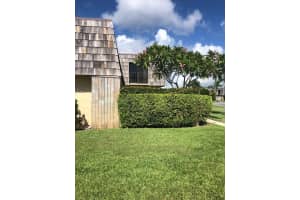 2350 Waterside Dr, Lake Worth, FL 33461, Sold 10/20/21