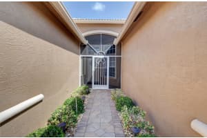 8541 Royal Verona Cir, Boynton Beach, FL 33472, Sold 02/16/22
