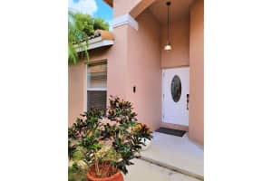 6268 Willoughby Cir, Lake Worth, FL 33463, Sold 11/15/21