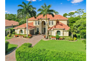 679 SW Squire Johns Ln, Palm City, FL 34990, Sold 01/28/22