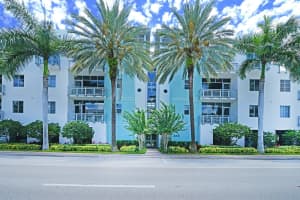 365 SE 6th Ave, Delray Beach, FL 33483, Sold 02/01/22