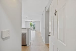 720 S Sapodilla Ave, West Palm Beach, FL 33401, Sold 10/04/21