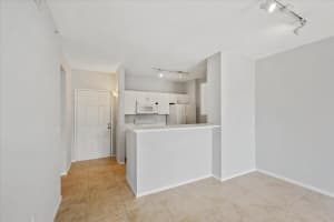 720 S Sapodilla Ave, West Palm Beach, FL 33401, Sold 10/04/21