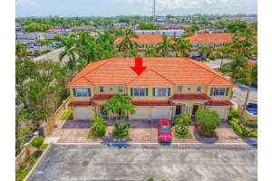 568 Marbella Dr, North Palm Beach, FL 33403, Sold 11/01/21