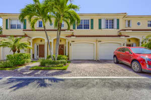 568 Marbella Dr, North Palm Beach, FL 33403, Sold 11/01/21