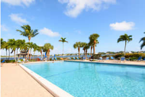 105 Half Moon Cir APT B2, Hypoluxo, FL 33462, Sold 10/26/21
