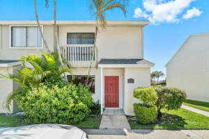 4501 Pier Dr, Greenacres, FL 33463, Sold 11/16/21