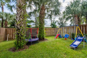 6168 Bangalow Dr, Lake Worth, FL 33463, Sold 10/21/21