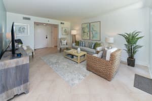 100 SE 5th Ave, Boca Raton, FL 33432, Sold 11/15/21