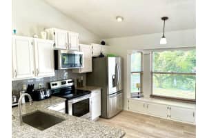 1276 Waterway Cove Dr, Wellington, FL 33414, Sold 11/09/21