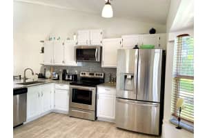 1276 Waterway Cove Dr, Wellington, FL 33414, Sold 11/09/21