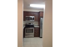 19102 Glenmoor Dr, West Palm Beach, FL 33409, Sold 01/14/22